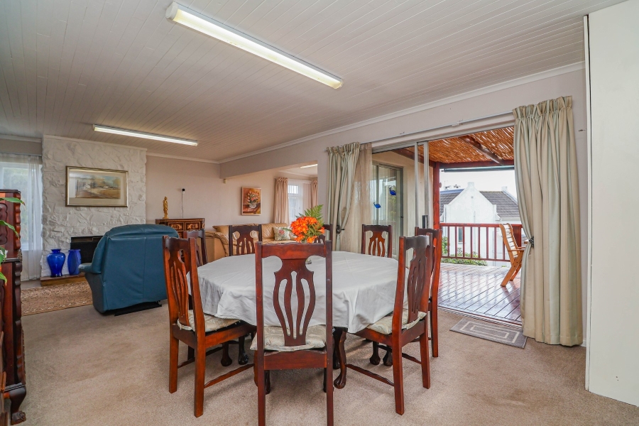 3 Bedroom Property for Sale in Upper Main Street Western Cape